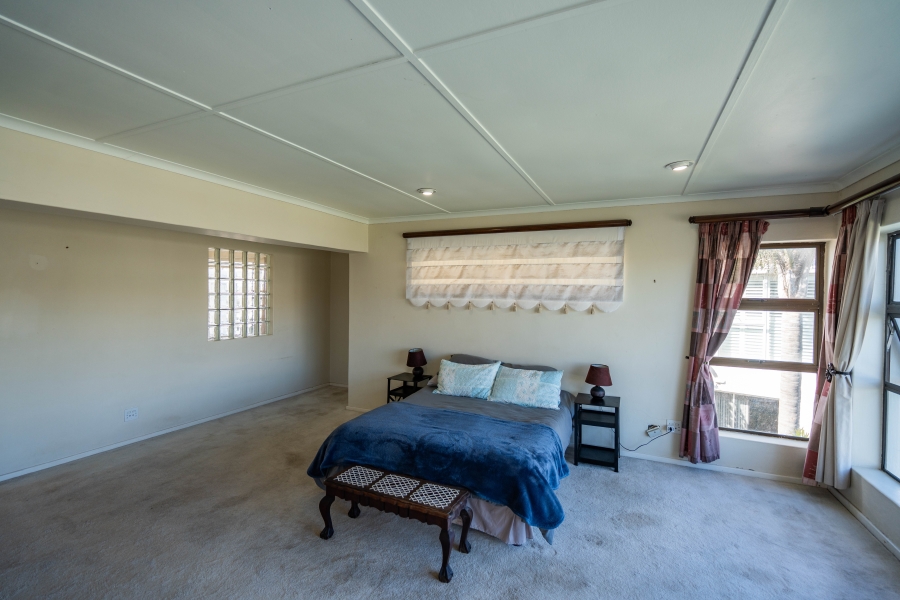 7 Bedroom Property for Sale in Royal Alfred Marina Eastern Cape